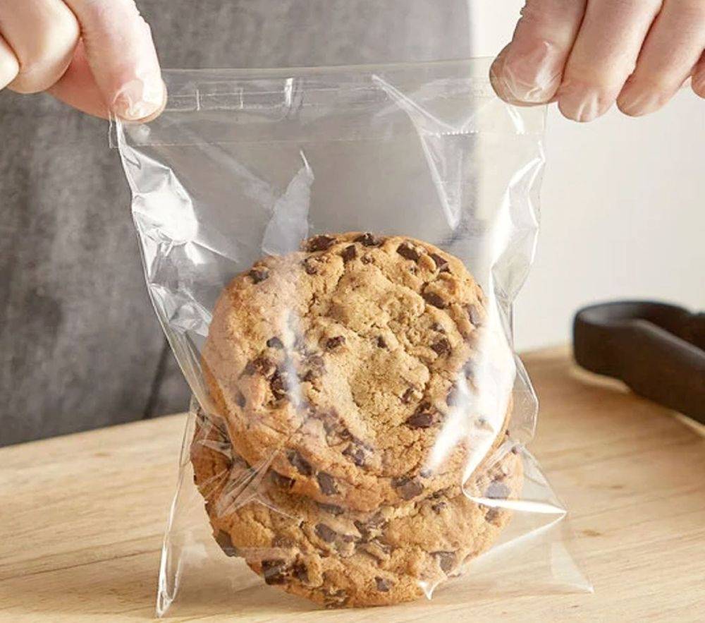 Polyprop-swanky-tape-bag-choc-chip-cookies